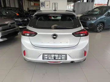 Car image 24