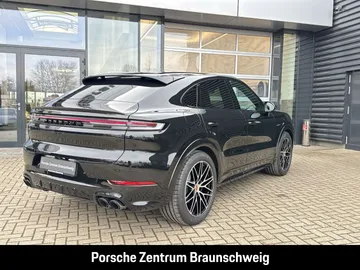 Car image 35