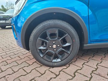 Car image 17