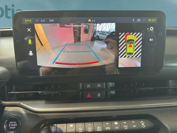 Car image 17