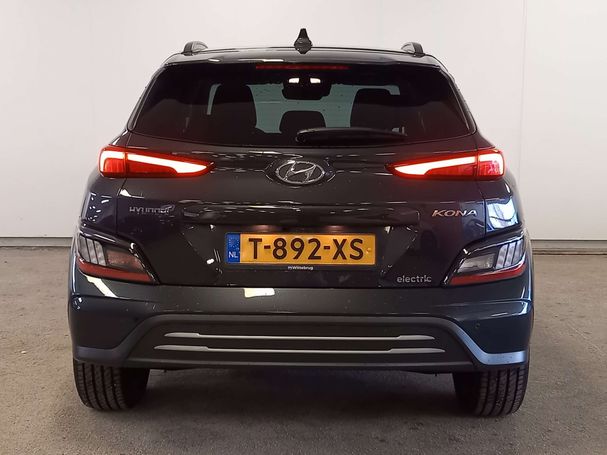 Hyundai Kona EV 150 kW image number 35