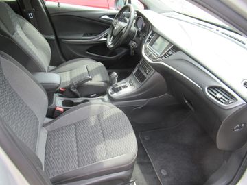 Car image 15