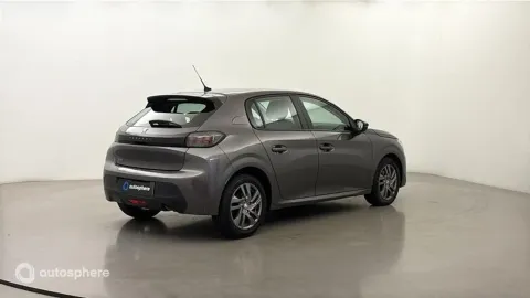 Car image 5
