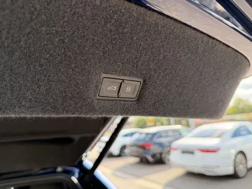 Car image 45