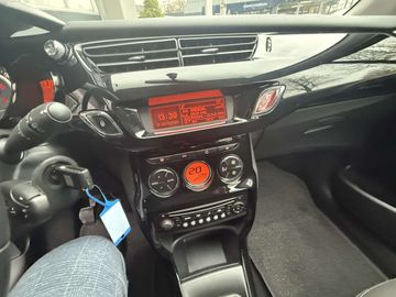 Car image 36