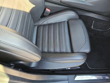 Car image 38