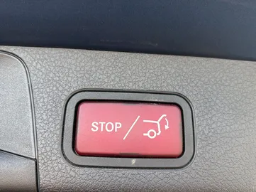 Car image 32