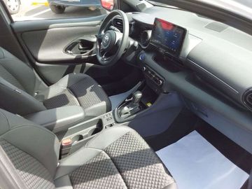 Car image 10