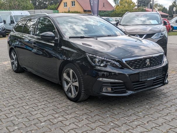 Peugeot 308 SW BlueHDi 130 EAT8 96 kW image number 2