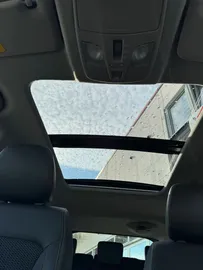 Car image 35