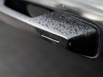 Car image 32