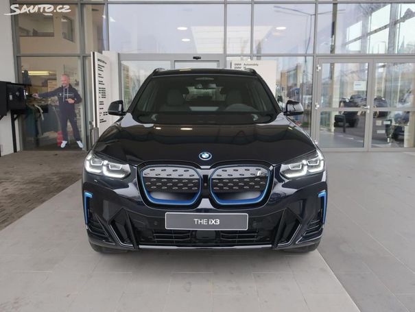 BMW iX3 M Sport 210 kW image number 3