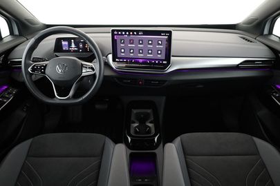 Car image 30