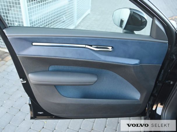 Volvo EX30 200 kW image number 14