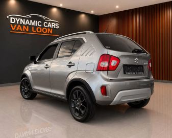 Car image 4