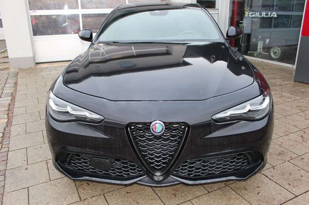 Alfa Romeo Giulia Q4 206 kW image number 7