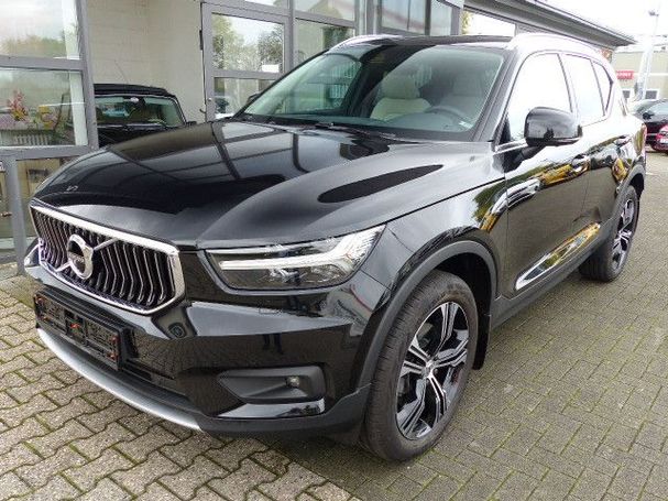 Volvo XC40 B4 Inscription 145 kW image number 1