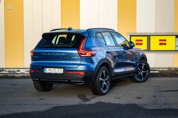 Volvo XC40 D3 AWD 110 kW image number 3