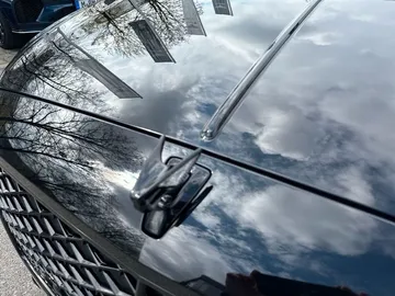 Car image 34