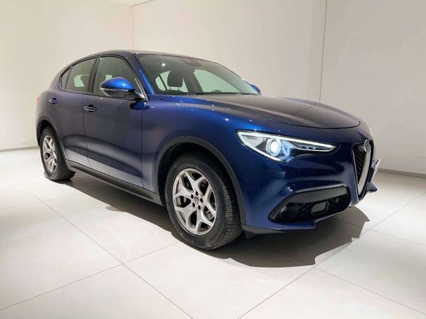 Alfa Romeo Stelvio 2.2 Q4 140 kW image number 2