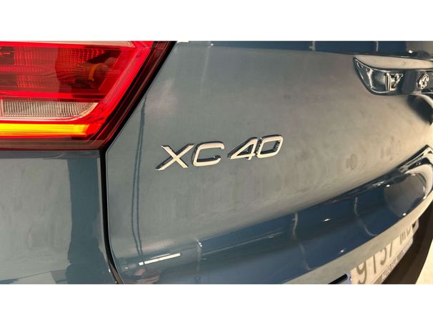 Volvo XC40 T2 Core 95 kW image number 25