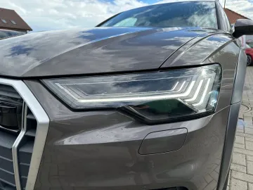 Car image 39