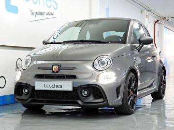 Car image 3
