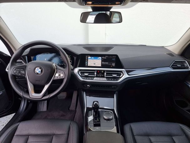 BMW 330 Touring 137 kW image number 8