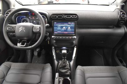 Car image 6