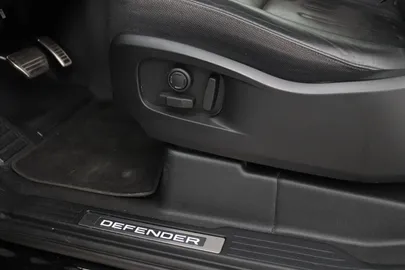 Car image 49
