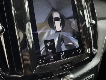 Car image 46