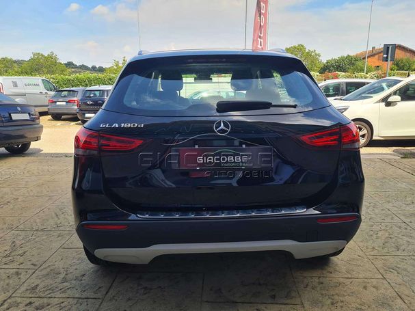 Mercedes-Benz GLA 180 85 kW image number 6