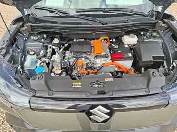 Car image 24