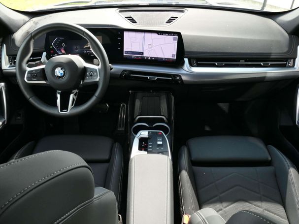 BMW X1 sDrive18i 100 kW image number 6