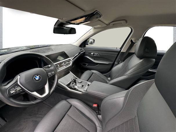 BMW 320d Sport Line 140 kW image number 11