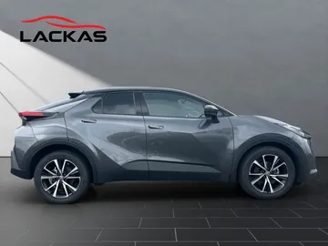 Car image 2