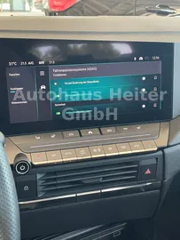 Car image 31