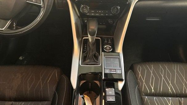 Mitsubishi Eclipse Cross 4WD 120 kW image number 7