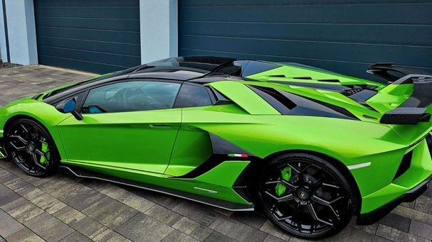 Lamborghini Aventador SVJ 566 kW image number 9