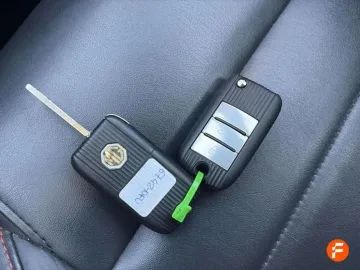 Car image 28