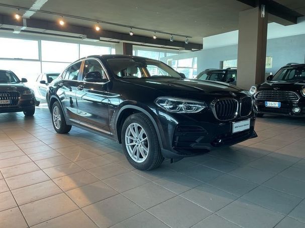 BMW X4 xDrive20d xLine 140 kW image number 2