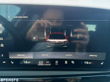 Car image 39