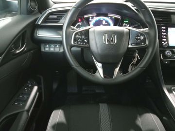 Car image 32