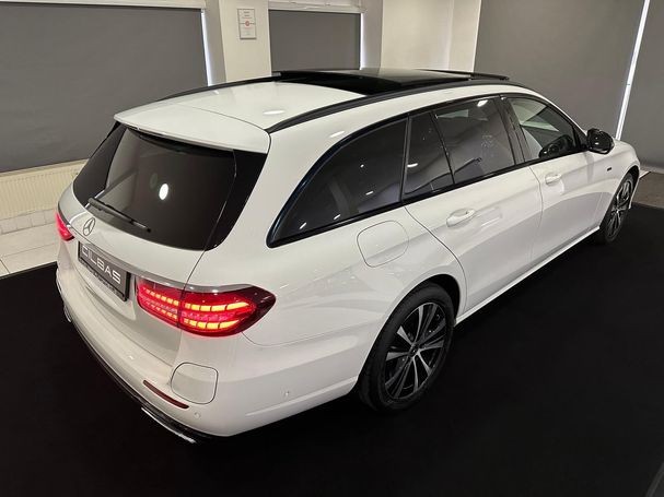 Mercedes-Benz E 300 de T 225 kW image number 10