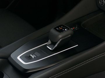 Car image 33