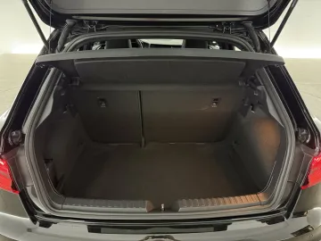 Car image 36