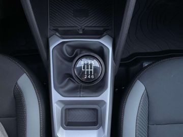 Car image 37