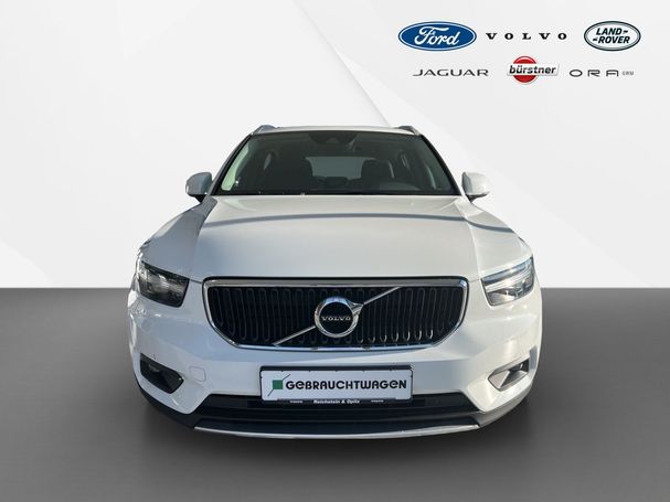 Volvo XC40 T3 Momentum 120 kW image number 3