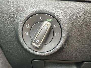 Car image 35