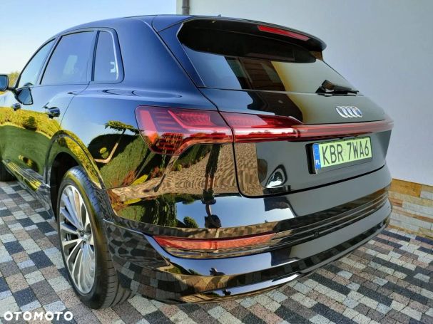 Audi e-tron 55 quattro S-line 300 kW image number 14